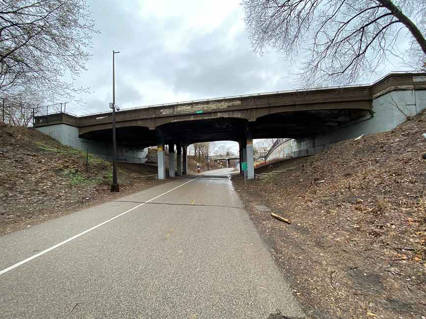 View of the paved bikeway right before the bridge