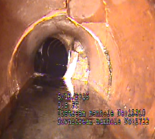 Interior view of Oakland Ave Pipe with cracks Interior view of Oakland Ave Pipe with cracks