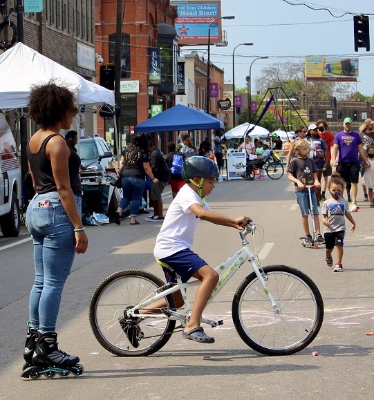 people enjoying a day out in Minneapolis